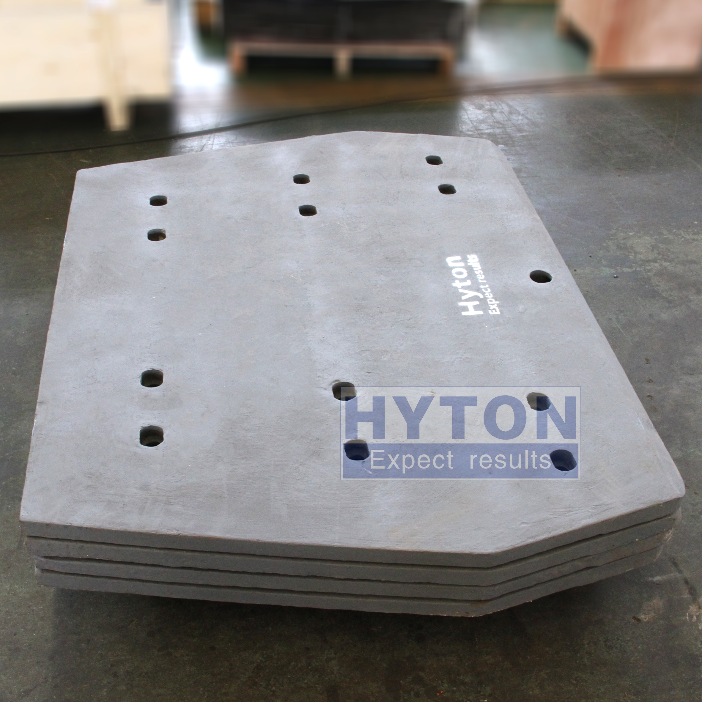 Accessory Cheek Plate Fit for Sandvik CJ613 Mobile Jaw Crusher