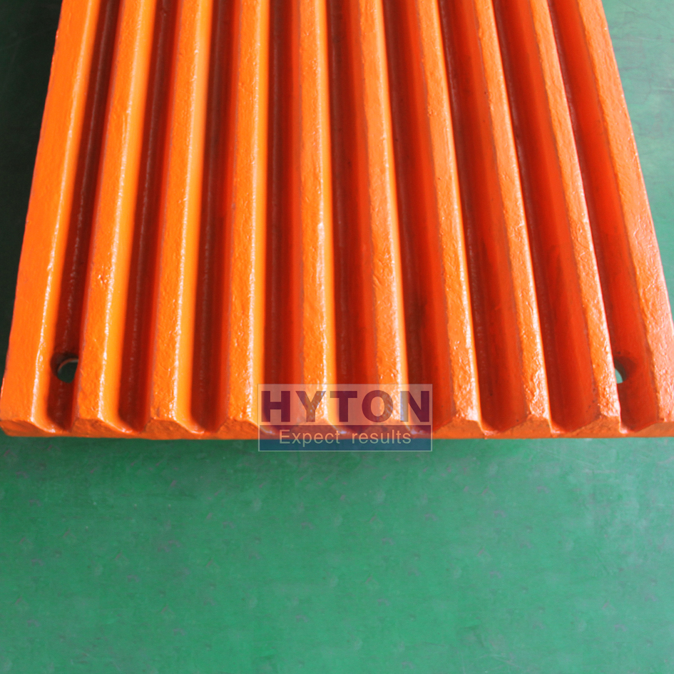 Wear Liner Mn18Cr2 Movable Jaw Plate HT-814320037400 for Metso C100 Jaw Crusher 