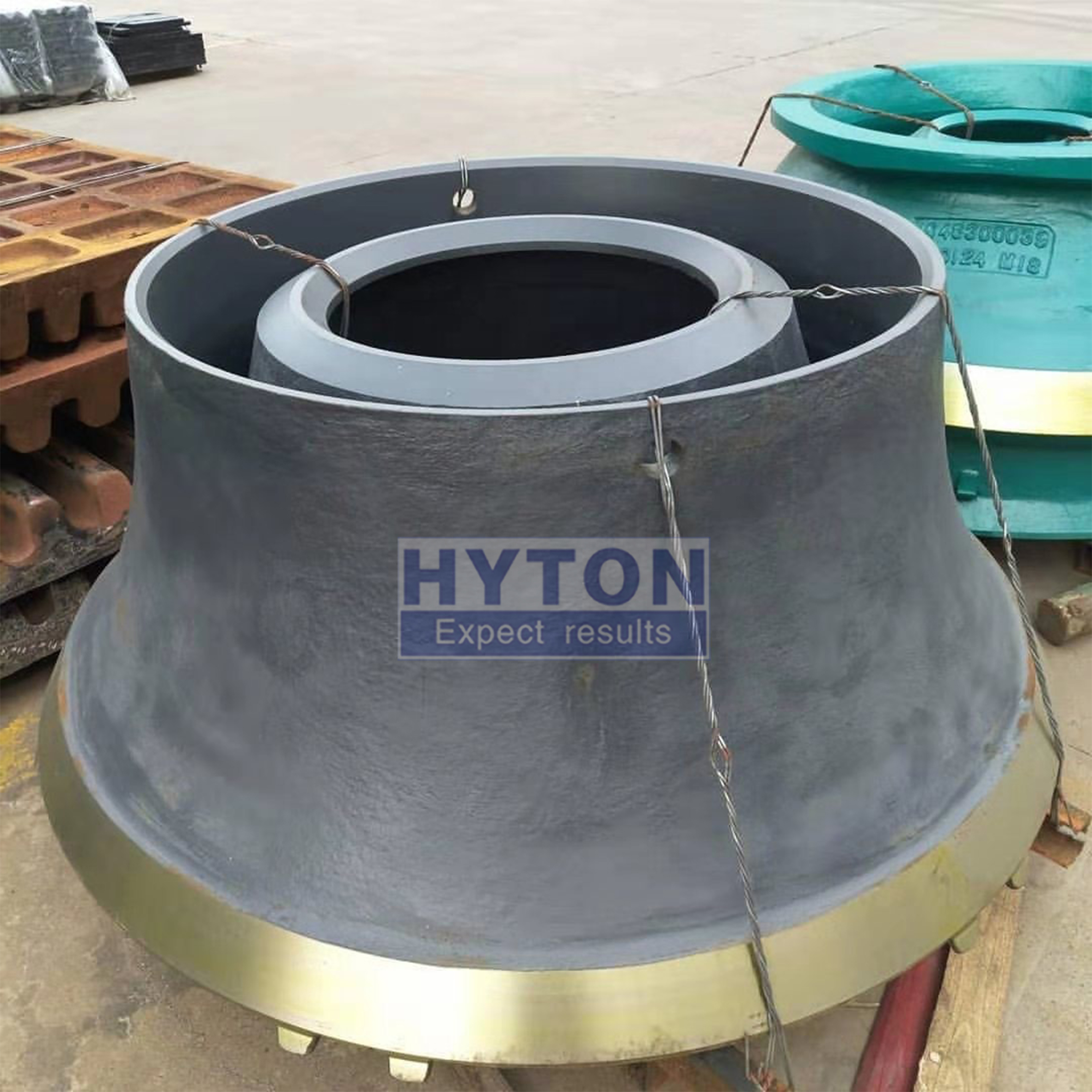 Fit for Sandvik CH440 Cone Crusher Wear Parts Concave and Mantle 