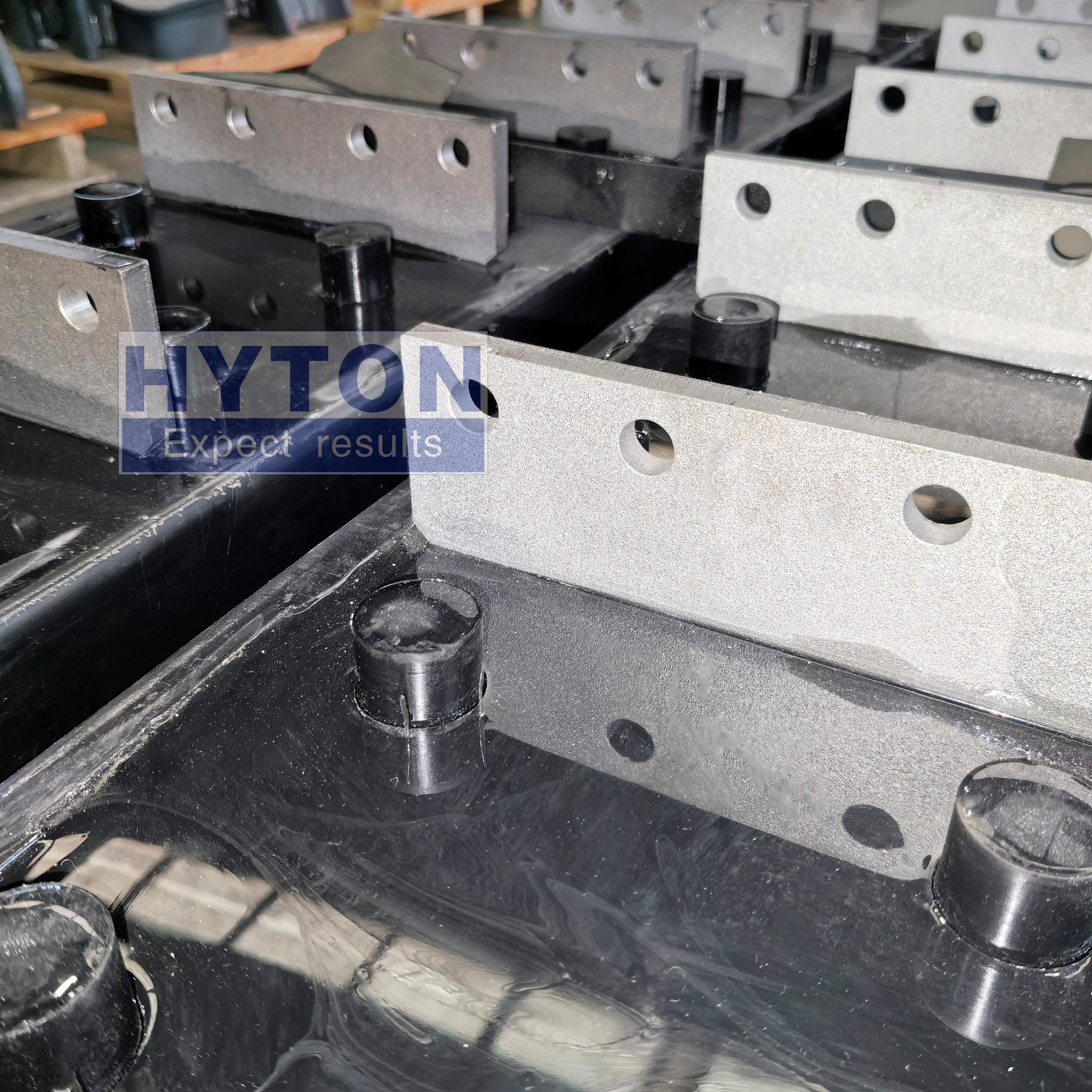 Accessory Cross Beam Assembly Apply to LH3673 Vibrating Screen 