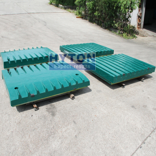 Jaw Plate with High Chromium Insert