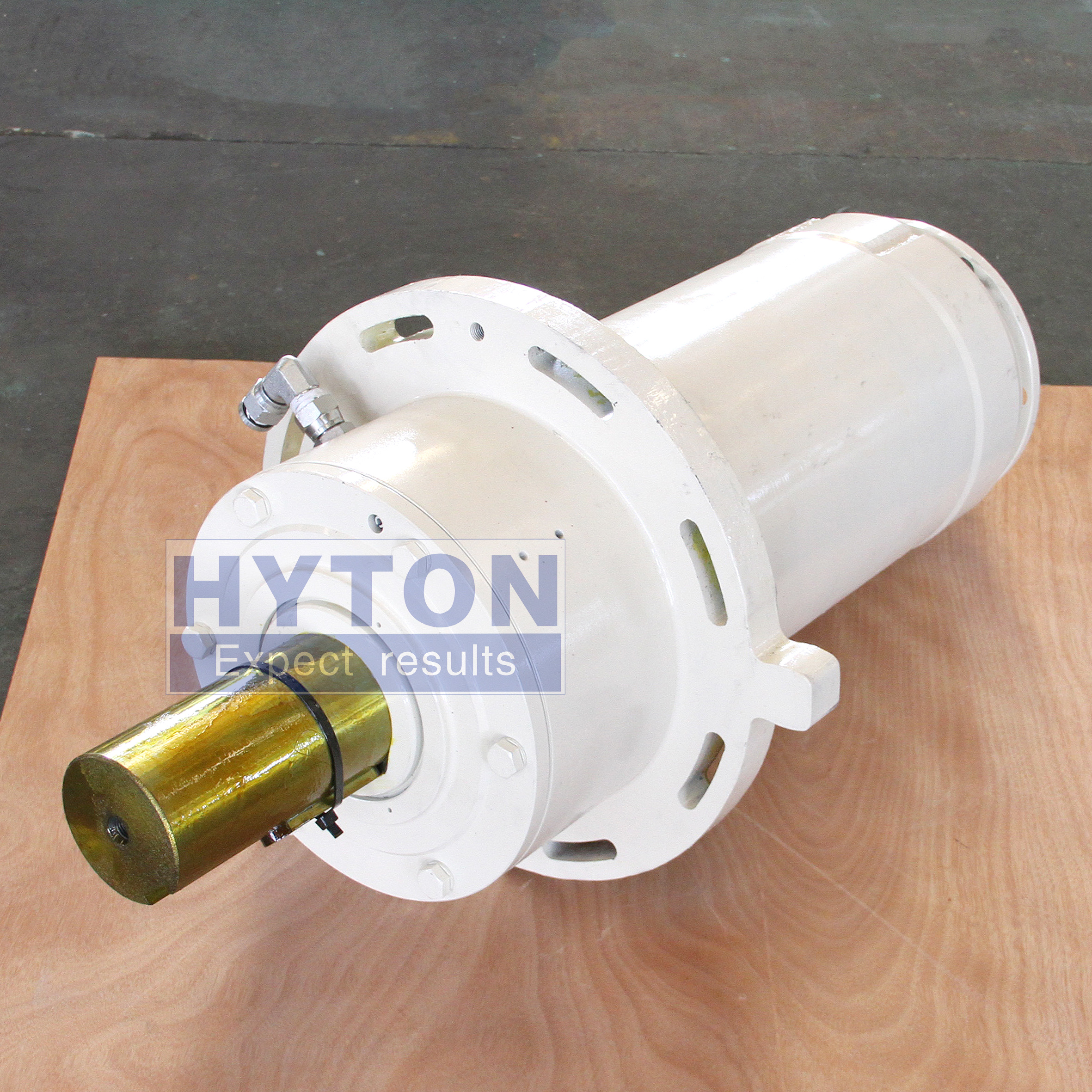 Apply to Sandvik CH660 Cone Crusher Spare Part Pinion Shaft Housing Assembly