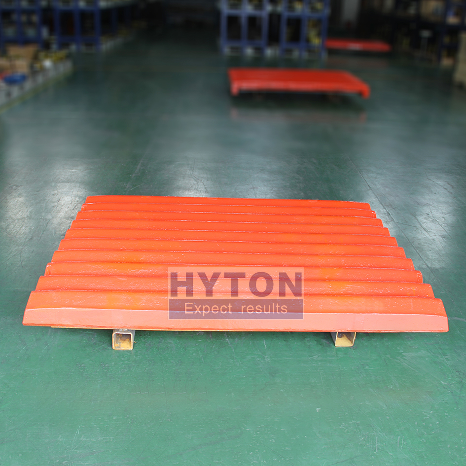 Wear Part Swing Jaw Plate HT-1380-4B fit for Trio CT3254 Jaw Crusher Machine 