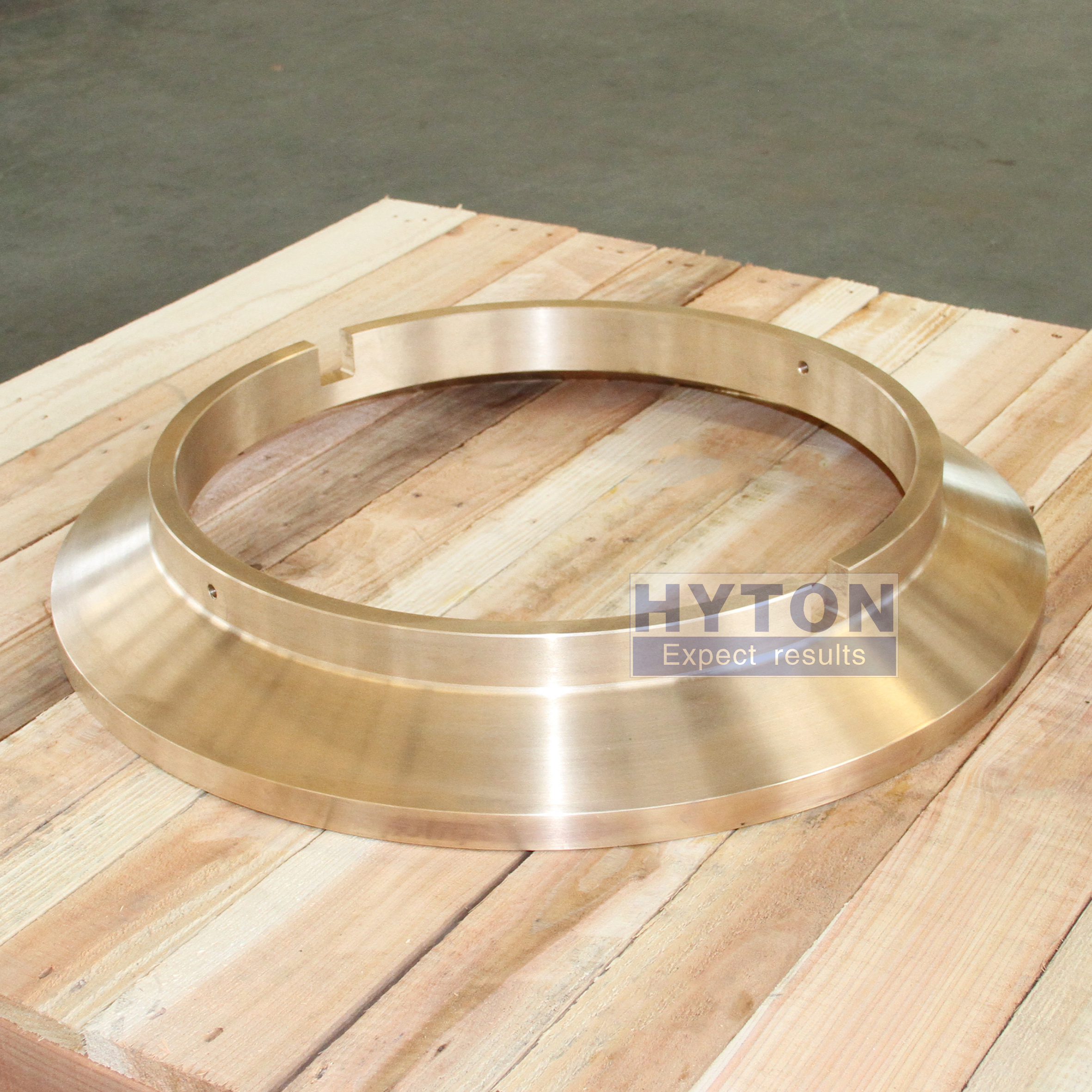 High Quality Part Socket Liner HT-1048724400 Fit for Symons 3ft Cone Crusher Machine