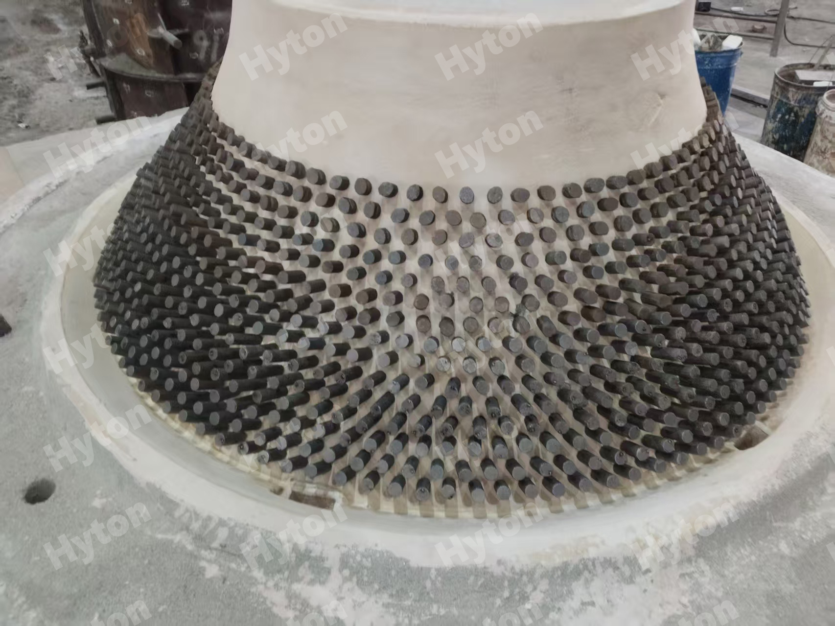 Hyton Crusher Wear Liners with TIC Insert (1).jpg